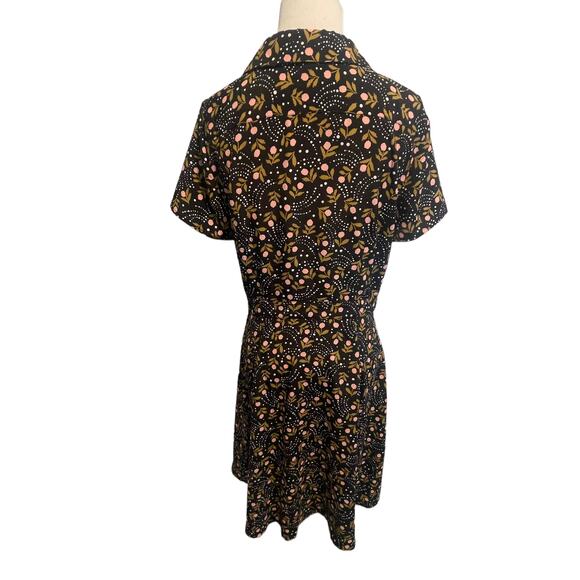 Modcloth Black & Pink Floral Skater Dress Womens Size 6 Casual Flattering Collar - Picture 4 of 9